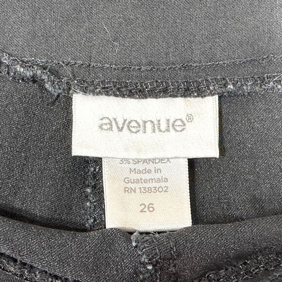 Avenue Plus Size 26 Shorts Black Studded Pull On High Rise 12 Inch Stretch 201 - Picture 7 of 8